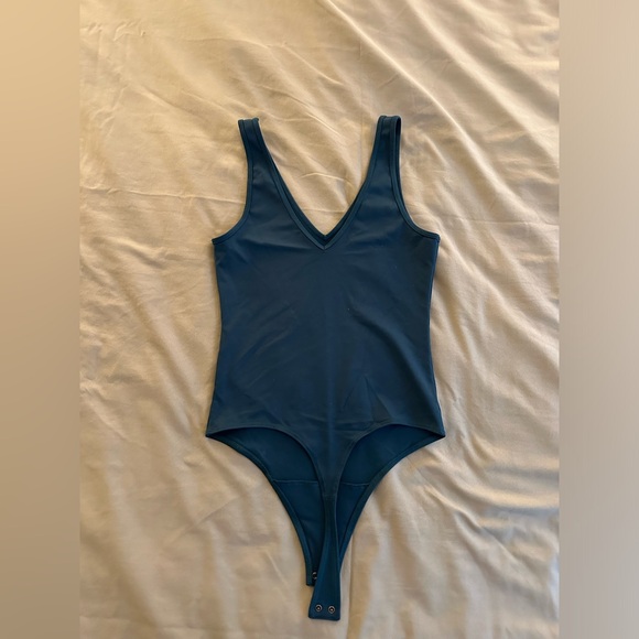 Abercrombie & Fitch Dark Teal Seamless Vneck Bodysuit - Picture 3 of 8